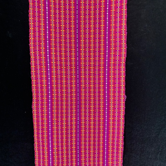 Hand Woven Table Runner Central America Fuschia Yellow Ethnic 13 X 54 Excellent - Picture 4 of 9